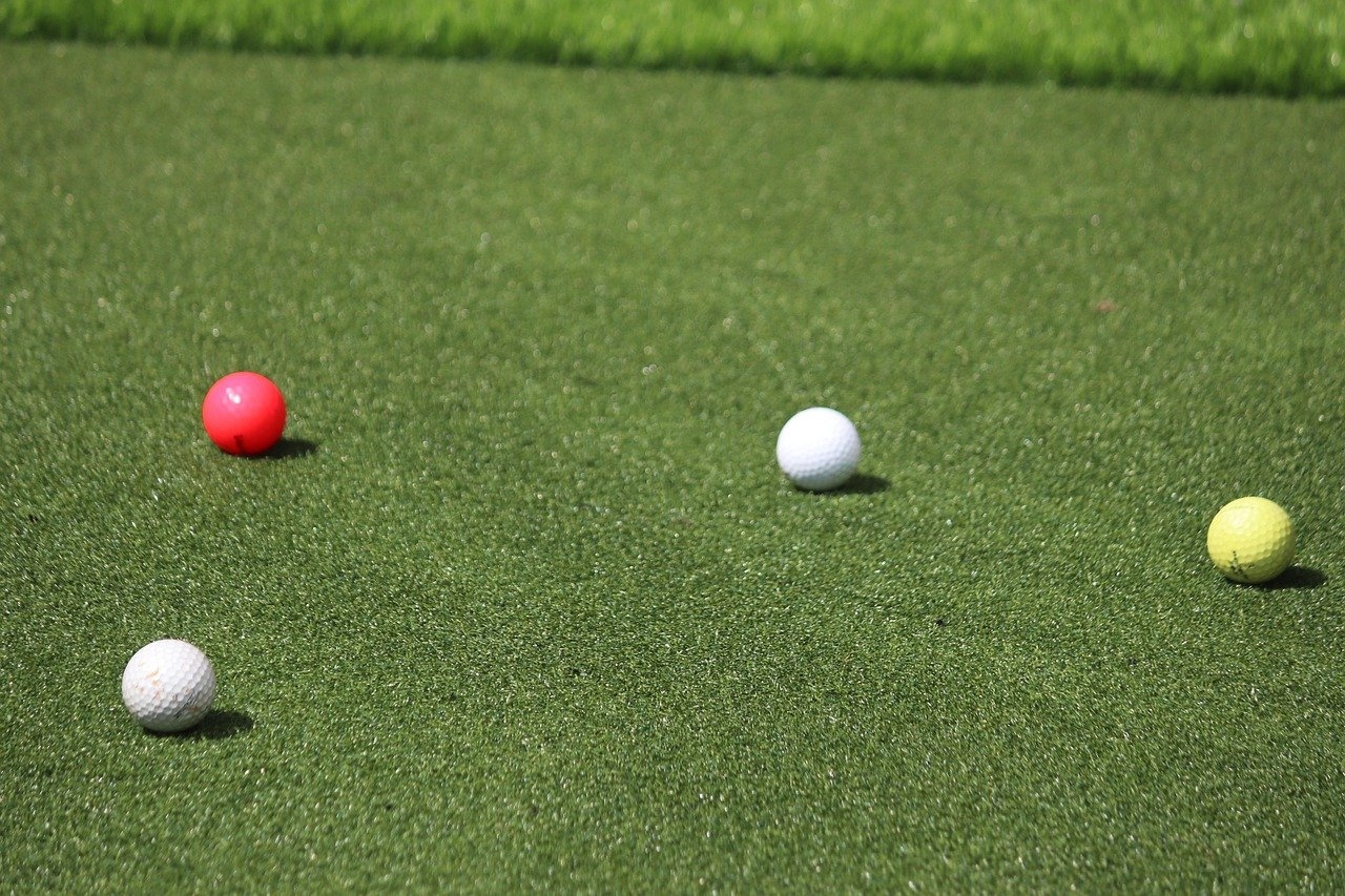 Affordable Golf Balls: A Guide for Amateur Golfers