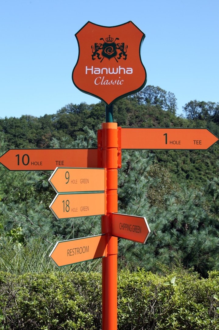 The Ultimate Guide to Budget Spikeless Golf Shoes